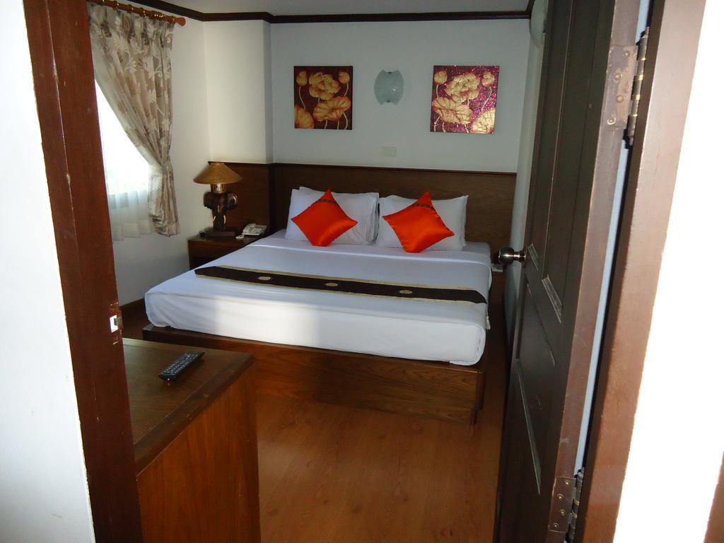 Top North Hotel Чиангмай Экстерьер фото