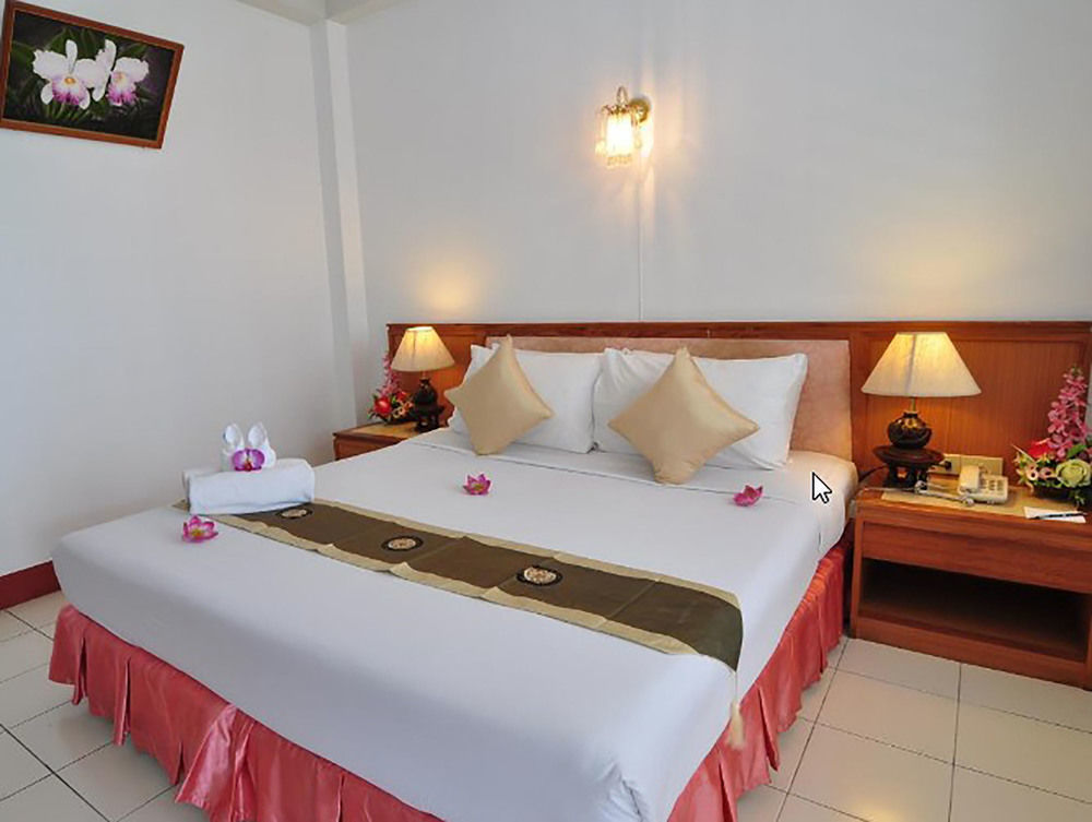 Top North Hotel Чиангмай Экстерьер фото