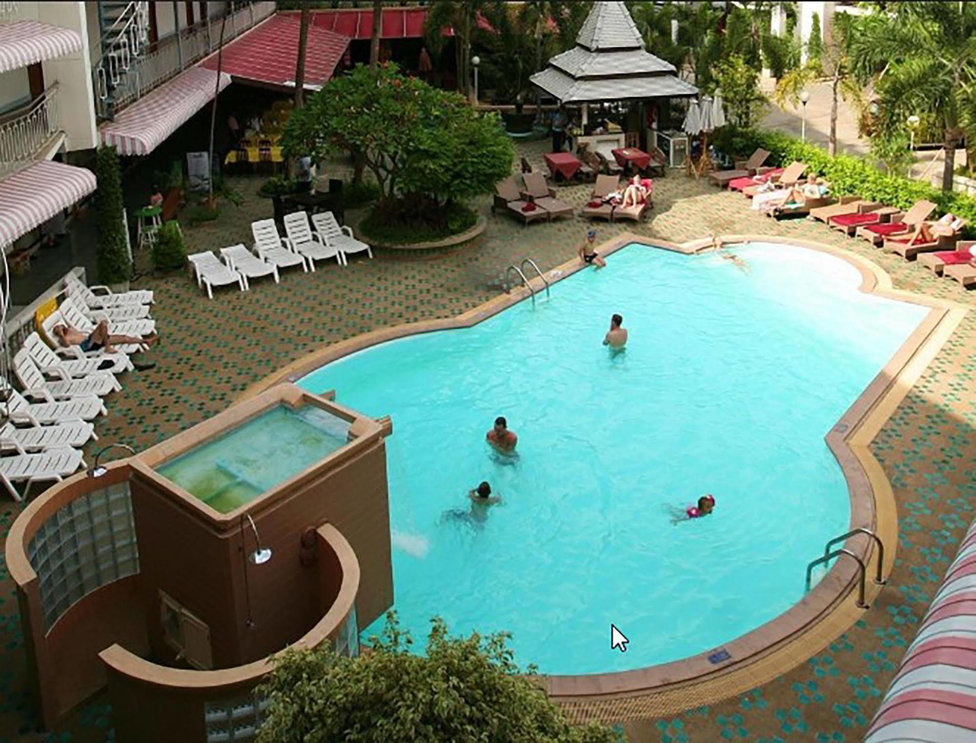 Top North Hotel Чиангмай Экстерьер фото